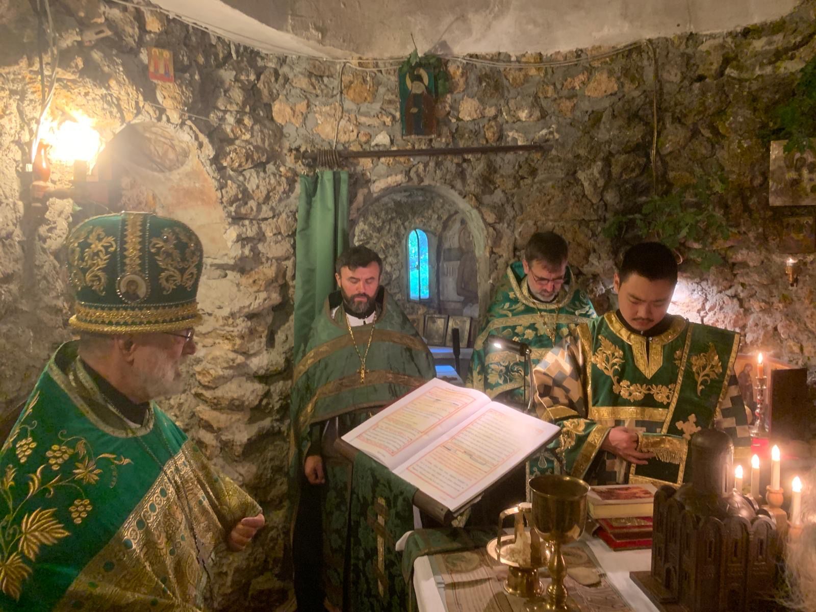 Fête onomastique du skite du Saint-Esprit à Mesnil-Saint-Denis