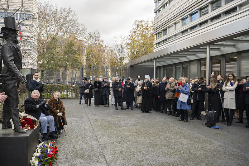 L'inauguration du monument au poète russe Alexandre Pouchkine