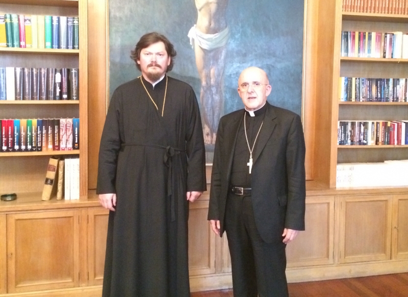 L’évêque Nestor de Chersonèse a rencontré l’archevêque de Madrid Monseigneur Carlos Osorio Serra
