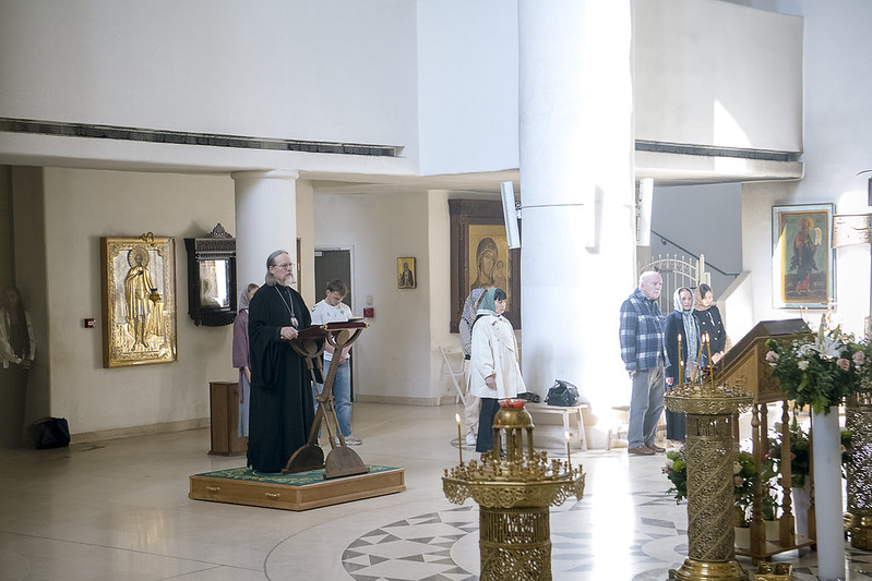 Le métropolite Marc a assisté aux matines du Jeudi Saint, célébrées en la cathédrale de la Sainte Trinité à Paris