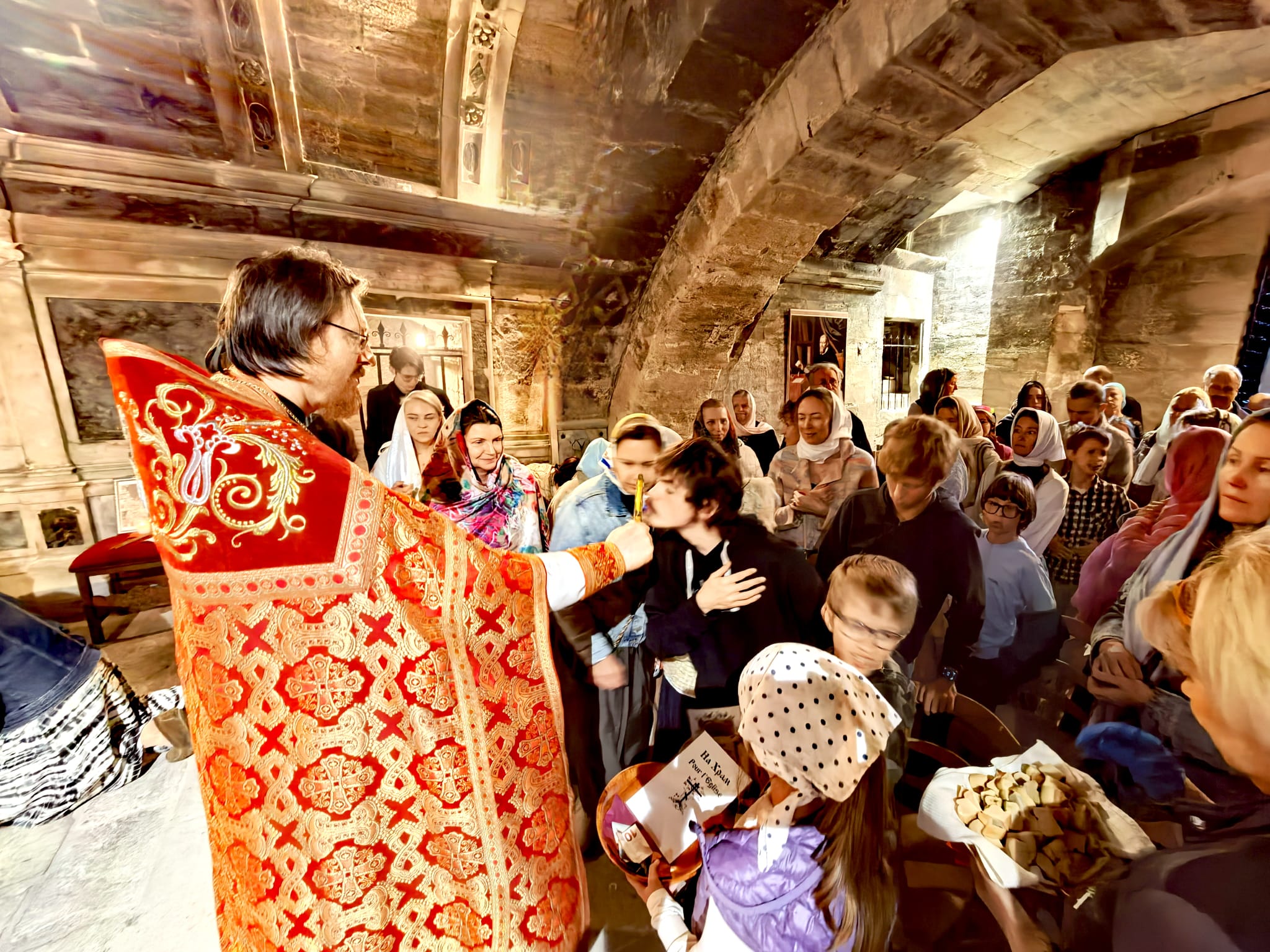 Les paroissiens de la cathédrale de Nice ont effectué un pèlerinage auprès des reliques de sainte Marthe, sœur de saint Lazare