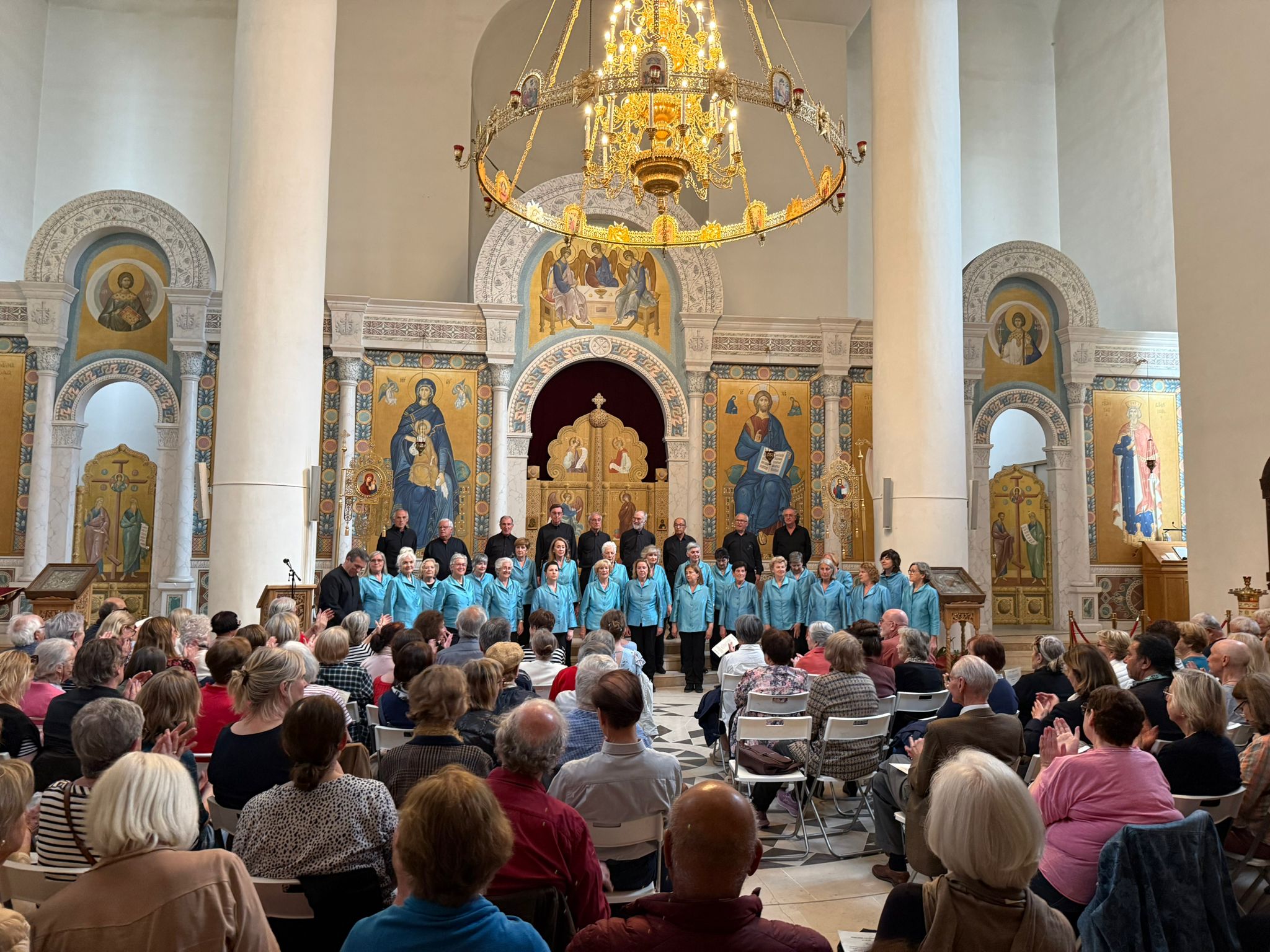 Le chœur Cum Jubilo Abesbatza du Pays basque (Espagne) a donné un concert de musique sacrée en la cathédrale de la Sainte Trinité