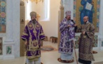 Monseigneur Nestor, évêque de Chersonèse, et Monseigneur Job, évêque de Telmessos ont célébré la Divine Liturgie à la cathédrale de la Sainte Trinité