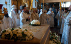 Liturgie auprès de la sépulture du patriarche Alexis quarante jours après son décès