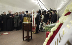 Le patriarche Cyrille célèbre un office dans le métro de Moscou à la mémoire des victimes des derniers attentats
