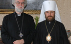 Mgr Hilarion a rendu visite au primat de l'Eglise d'Angleterre