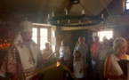Monseigneur Nestor, évêque de Chersonèse, a célébré une divine liturgie à la paroisse de Vézelay