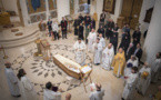 Les funérailles de l'Archimandrite Barsanuphe, célébrées en la cathédrale de la Sainte Trinité à Paris et son enterrement au monastère de l'icône de la Mère de Dieu de Korsoun