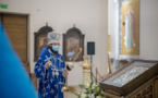 Monseigneur Antoine a célébré les Matines avec la lecture de l’Acathiste à la Mère de Dieu en la cathédrale de la Sainte Trinité