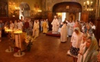 Liturgie épiscopale dans l'église Saint-Nicolas de Nice le jour de la Transfiguration du Seigneur