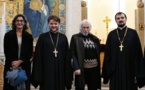 L’acteur et metteur en scène Pierre Richard en visite à la cathédrale de la Trinité et au centre culturel et spirituel du quai Branly, à Paris
