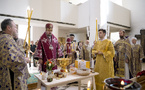 Fête de la Procession du bois de la Sainte Croix : Mgr Nestor célébra la Divine Liturgie en la cathédrale de la Sainte Trinité à Paris