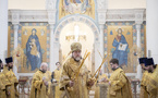 Monseigneur Marc a célébré la Liturgie francophone en la cathédrale de la Sainte Trinité à Paris