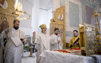 Le Samedi Saint: Mgr Marc a célébré la Divine Liturgie en la cathédrale de la Sainte Trinité à Paris