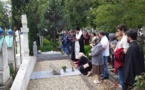 L’association de jeunesse « Chersonèse » a remis en ordre et aménagé des tombes au cimetière de Sainte Geneviève des Bois
