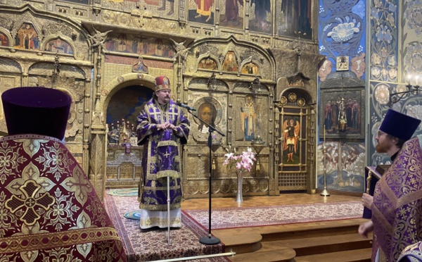 Le métropolite Nestor a célébré la Divine Liturgie en la cathédrale Saint-Nicolas à Nice