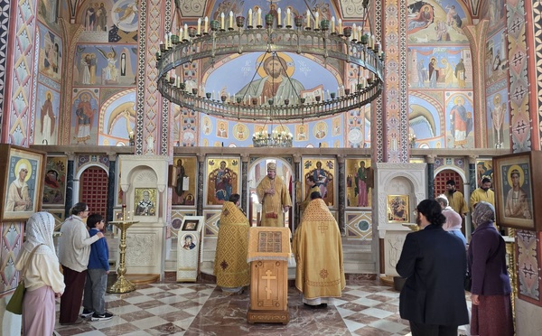 L'exarque patriarcal en Europe occidentale a célébré la Liturgie en langue espagnole