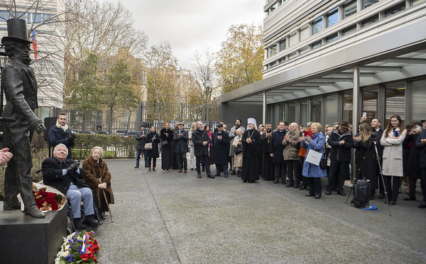 L'inauguration du monument au poète russe Alexandre Pouchkine