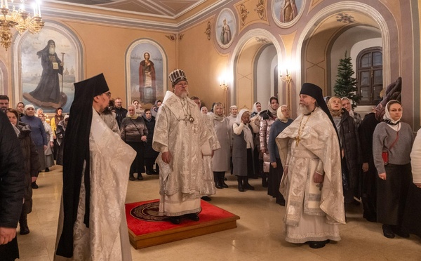 Fête de Théophanie: Monseigneur Marc a célébré la Liturgie et la bénédiction des eaux dans le monastère Christ-Sauveur à Ryazan