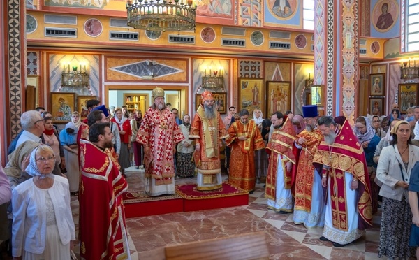 Le métropolite Marc a présidé la fête onomastique de la cathédrale Sainte-Marie-Madeleine à Madrid